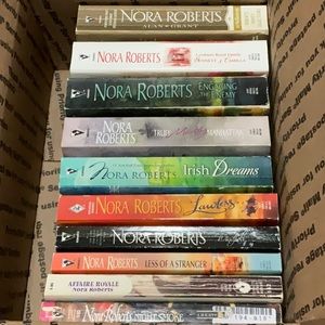 📚Nora Roberts Romance Bundle of 10 Books